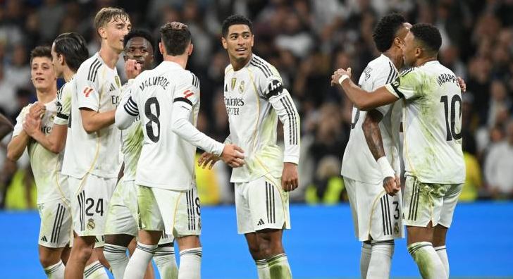 مواجهات ساخنة.. جدول مباريات اليوم الأحد والقنوات الناقلة