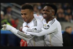 ريال مدريد يواصل مطاردة القمة بعد الفوزز على ألافيس 2 - 1