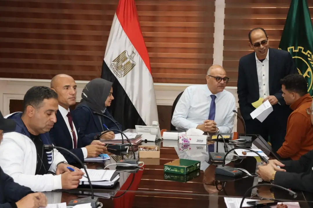 محافظ القليوبية يشدد على سرعة التفاعل مع مطالب المواطنين خلال اللقاء الجماهيري