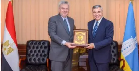 محافظ الإسكندرية يستقبل السفير الألماني بالقاهرة ويبحثان سبل تعزيز التعاون 