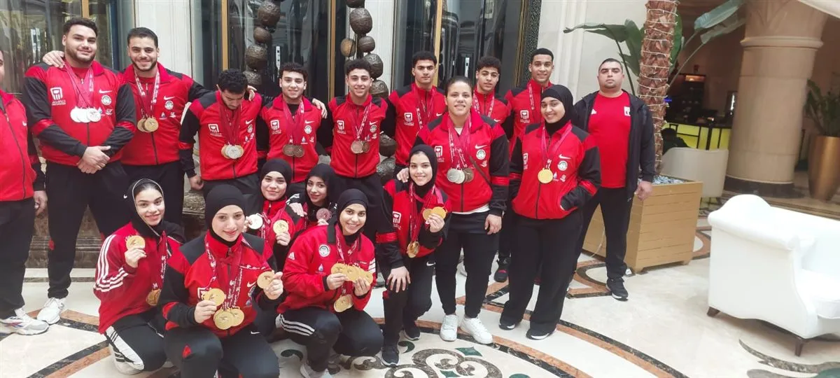 مصر تتربع على عرش رفع الأثقال العربية بـ 102 ميدالية في ختام بطولة قطر