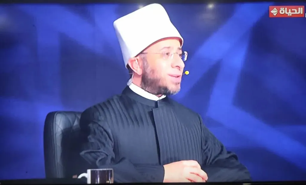 في لفتة تقديرية.. وزير الأوقاف يُفاجئ متسابقي دولة التلاوة بحضور الحلقة الـ 14