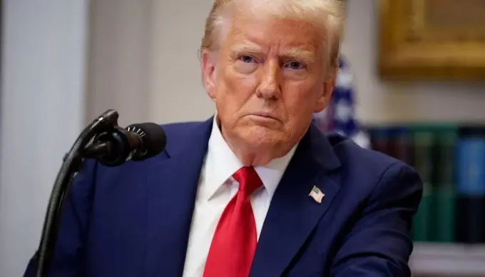 ترامب يتوعد طهران: جاهزون للتدخل حال استهداف المتظاهرين السلميين