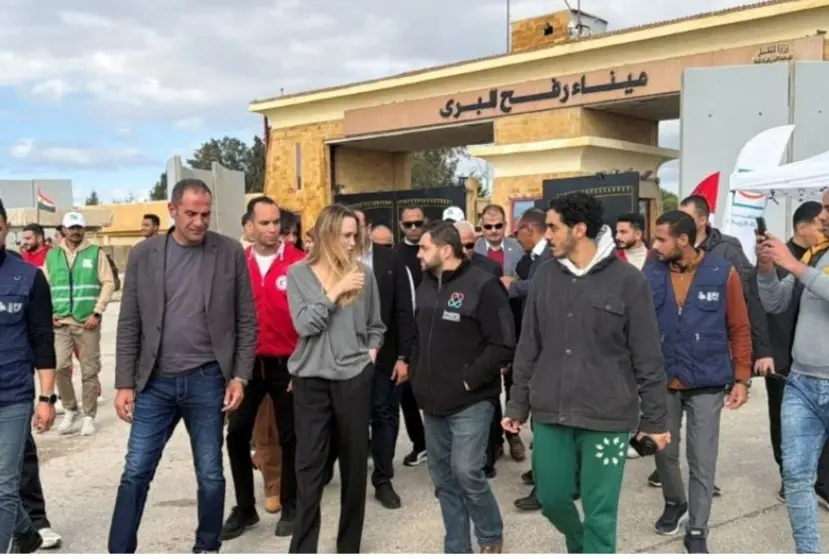 من معبر رفح.. الصحافة العالمية ترصد جولة أنجلينا جولي لدعم غزة