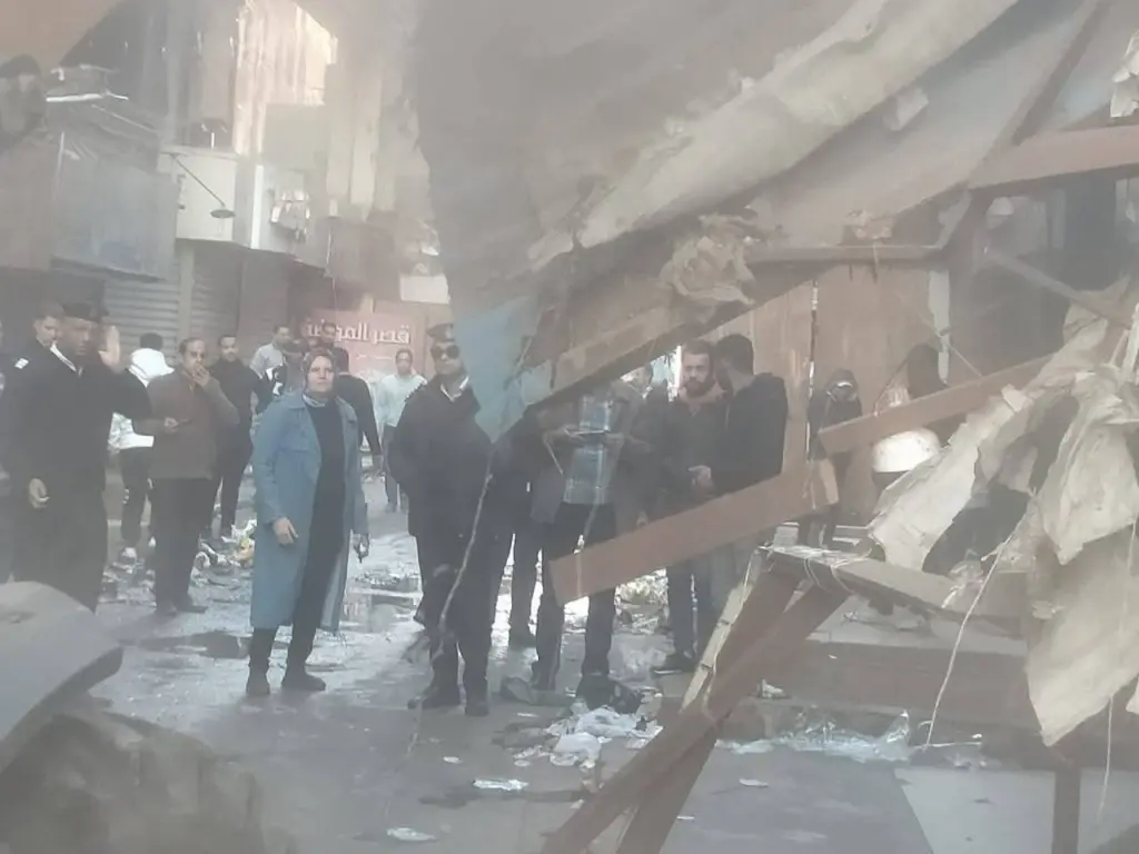 بمتابعة المحافظ.. أبو العنين تقود حملة مكبرة بحي غرب شبرا الخيمة لتطهير شارع ناصر من الإشغالات