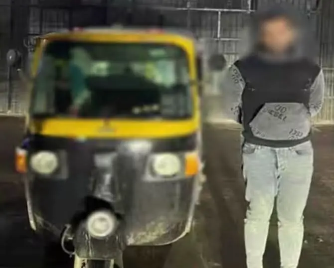 كشف ملابسات فيديو هروب التوك توك.. الداخلية تضبط المتهم بالمنصورة