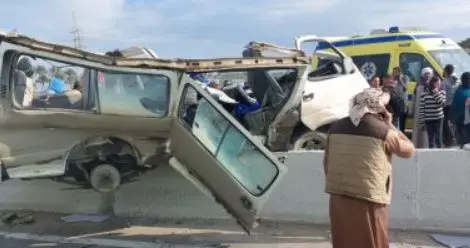 مصرع اثنين وإصابة 17 آخرين في حادث تصادم بـ المنيا
