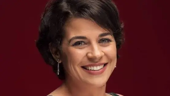 التحقيق مع قائد سيارة لتعديه على الفنانة منى هلا في خلاف مروري