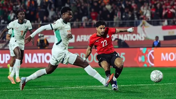 رامي ربيعة يسجل الهدف الثاني لمنتخب مصر في مرمي كوت ديفوار 