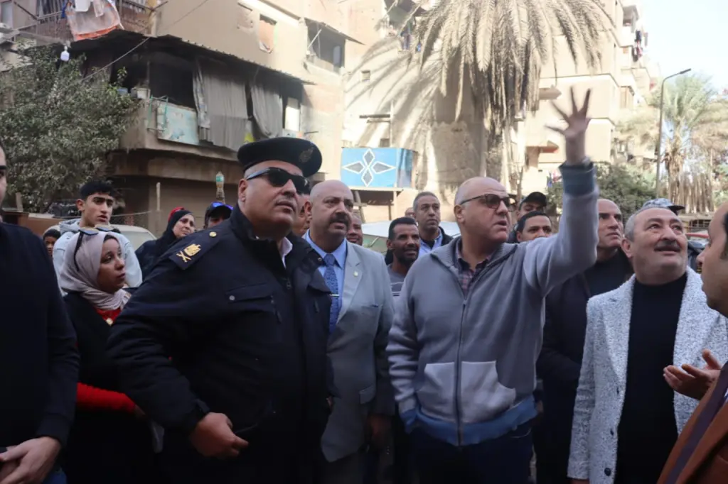 محافظ القليوبية يقود حملة مكبرة لإزالة برجين مخالفين بشبرا الخيمة ضمن الموجة 28