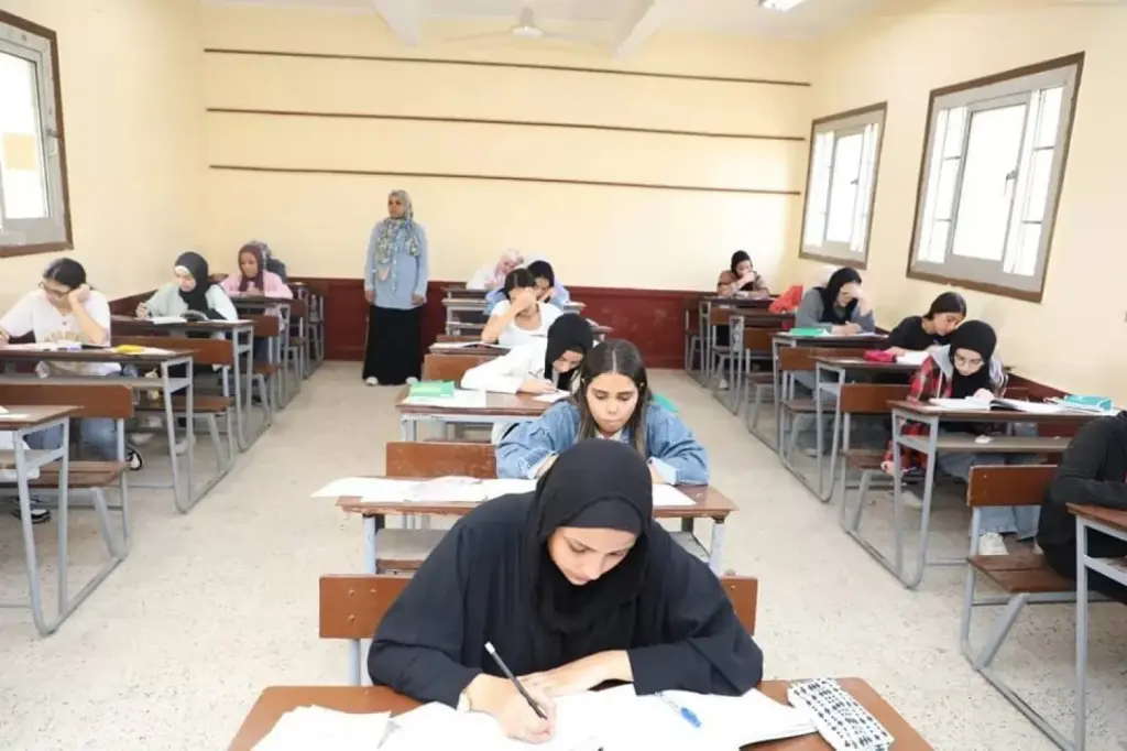 بدء سداد رسوم امتحانات الثانوية العامة 2026 بالبريد.. التفاصيل كاملة