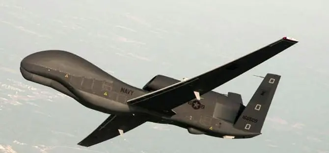 استعدادا لضرب إيران.. طائرات أمريكية تغادر قطر إلى جهة غير معلنة