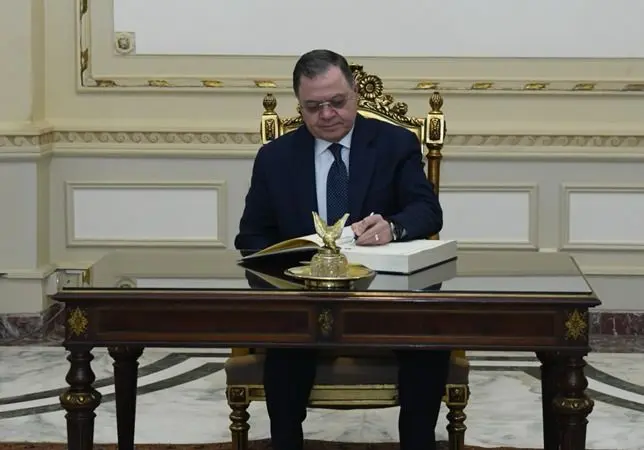 بمناسبة عيد الشرطة الـ 74.. وزير الداخلية يهنئ رئيس الجمهورية: نستلهم من توجيهاتكم قوة العزم