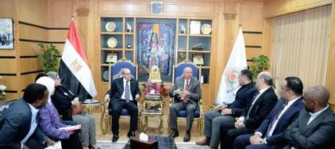 جامعة المنصورة تستقبل وفد معهد القلب التنزاني لبحث تبادل الخبرات الطبية