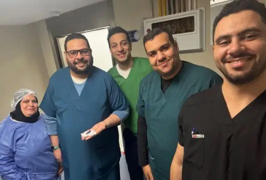 إنقاذ طفل ببورسعيد بعد ابتلاعه حجر بطارية