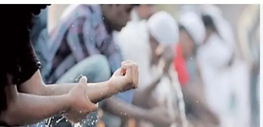 الأزهر يوضح ضوابط الطهارة في أوقات البرد القارس