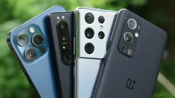 مصر تبدأ تطبيق القواعد الجديدة للهواتف المستوردة