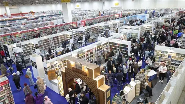 إقبال تاريخي.. معرض الكتاب يستقبل نصف مليون زائر في يومه الثالث