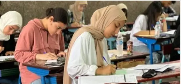 وزارة التعليم توضح كيفية حساب درجات الدورين الأول والثاني لطلبة الثانوية العامة