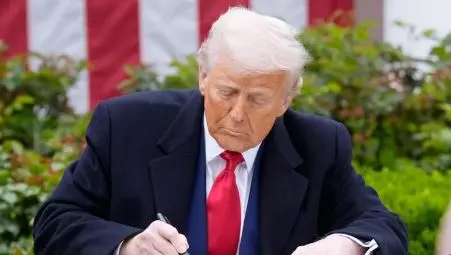 ترامب يقرر زيادة الرسوم الجمركية على كوريا الجنوبية