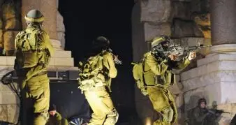 عاجل.. قوات الاحتلال تقتحم قريتي عابود وشقبا في رام الله بالضفة الغربية