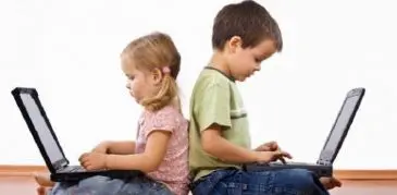 جامعة الدول العربية تؤيد حظر استخدام وسائل التواصل الاجتماعي على الأطفال