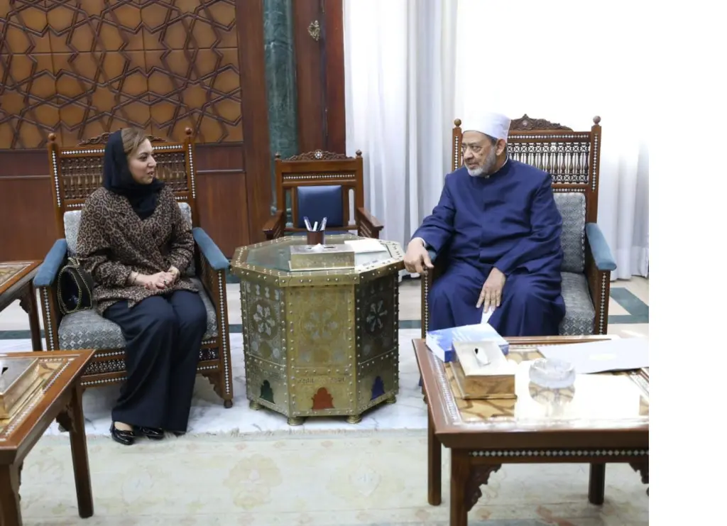 الإمام الأكبر: الإسلام كفل حقوق المرأة وحماها من أي تعدٍ