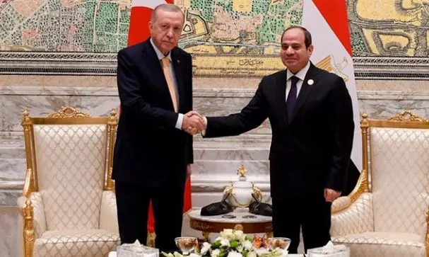 الرئيس السيسي يستقبل أردوغان ويبحثان تعزيز الشراكة الاستراتيجية بين القاهرة وأنقرة