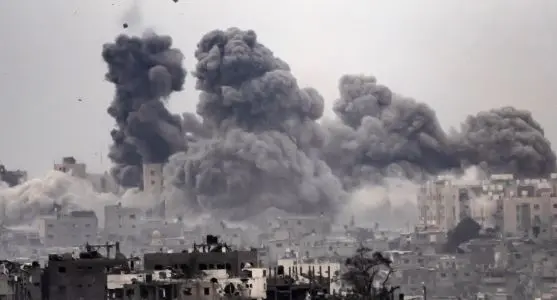 عاجل.. ارتقاء 24 شهيدًا في غارات إسرائيلية جديدة على قطاع غزة