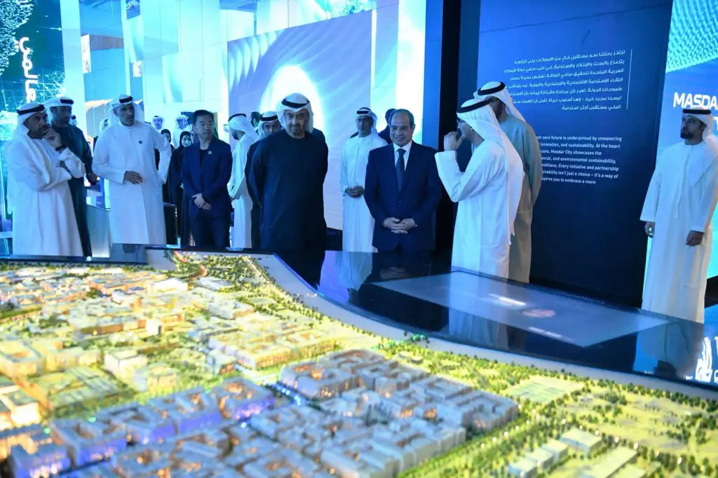 السيسي من جامعة محمد بن زايد للذكاء الاصطناعي: مصر منفتحة على المزيد من الاستثمارات الإماراتية