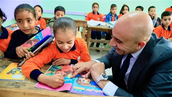 وزير التعليم من مدارس البحيرة: مستقبل الطالب محور تطوير العملية التعليمية
