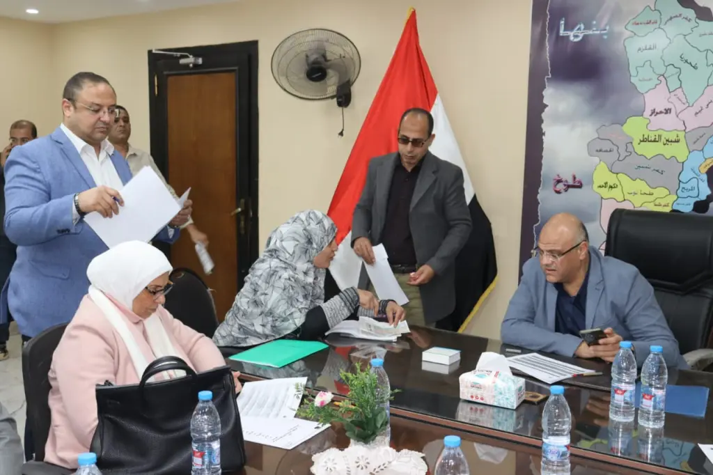 جبر الخواطر بـ شبين القناطر .. محافظ القليوبية يستجيب للأرامل وذوي الهمم في لقاء جماهيري