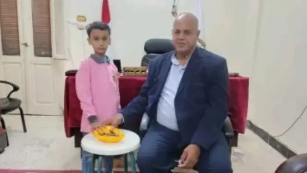 تلميذ بالوادي الجديد يساهم بمدخراته في قافلة مساعدات لـ غزة