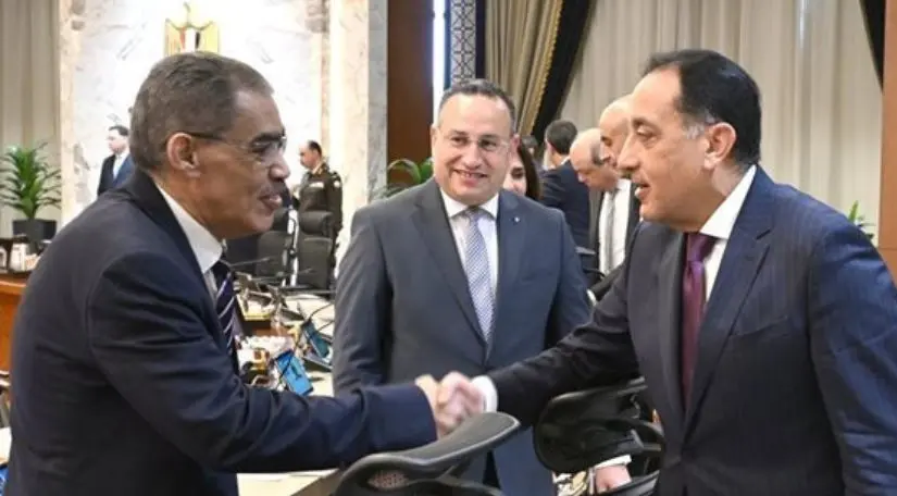 رئيس الوزراء يوجه بإنشاء مكاتب إعلامية بكل الوزارات للرد السريع على استفسارات الرأي العام