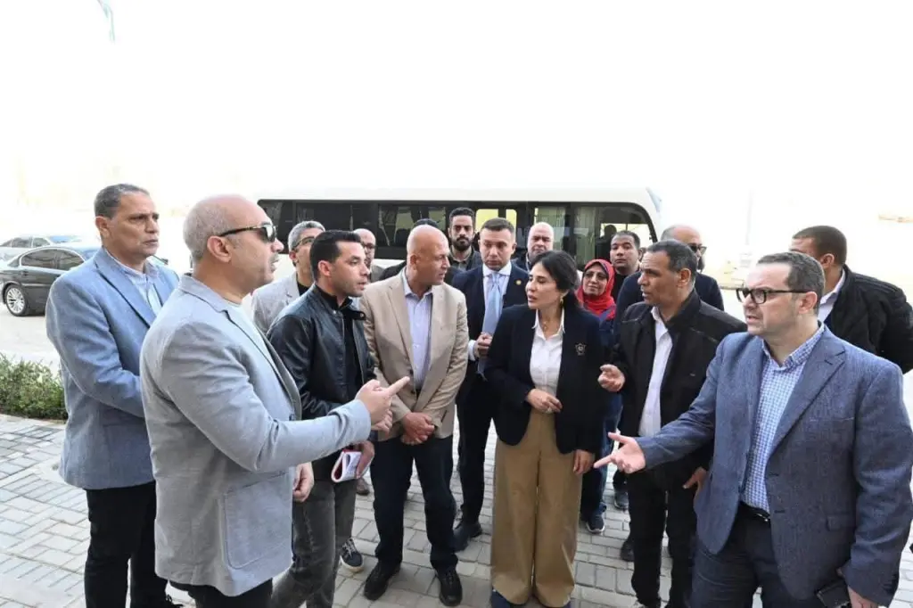 في أول جولة ميدانية.. وزيرة الإسكان تتفقد سكن لكل المصريين بحدائق العاصمة وتتابع تسليم الإعلان 14