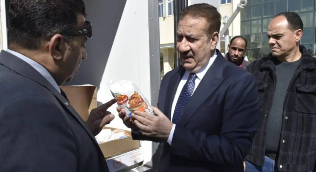 محافظ بورسعيد يتفقد مبادرة مستقبل مصر لتوفير السلع بأسعار مخفضة