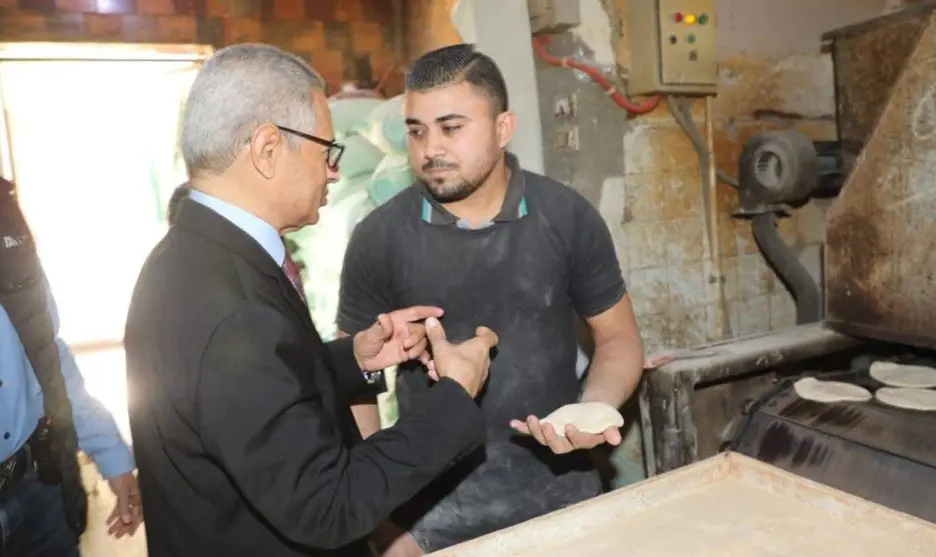 محافظ بني سويف يفاجئ المخابز ويشدد على الالتزام بأوزان الخبز