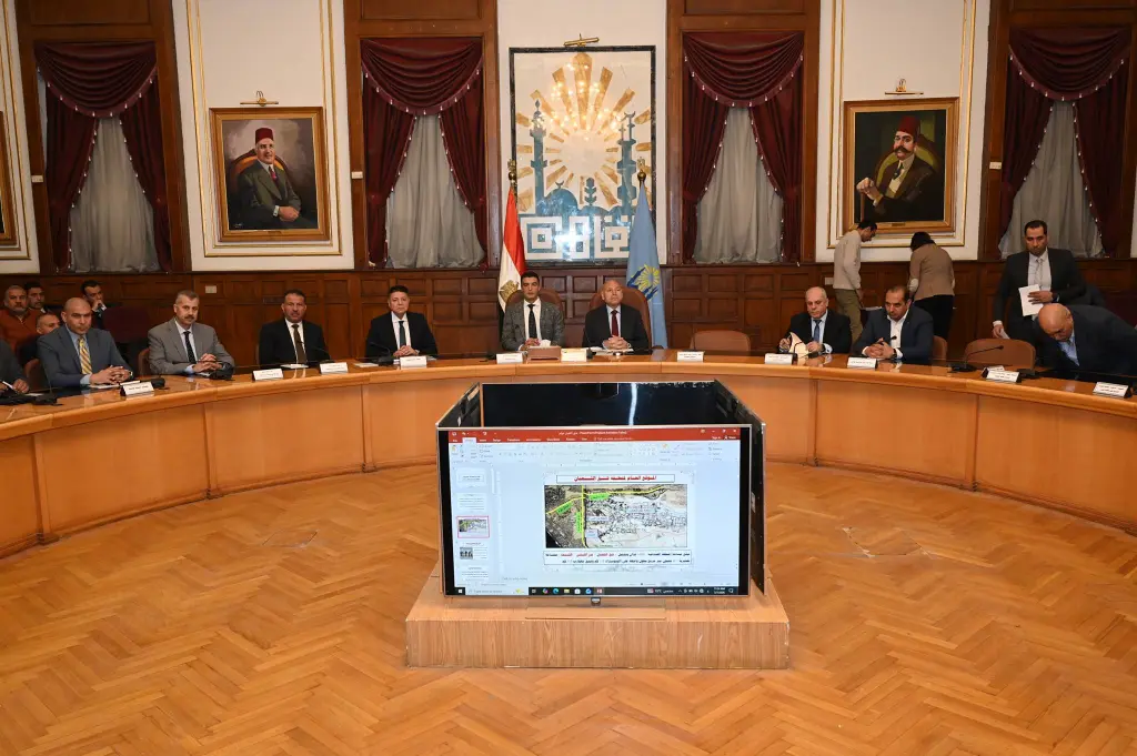 وزارة الصناعة تقنن أوضاع مستثمري شق الثعبان لتعزيز الإنتاج