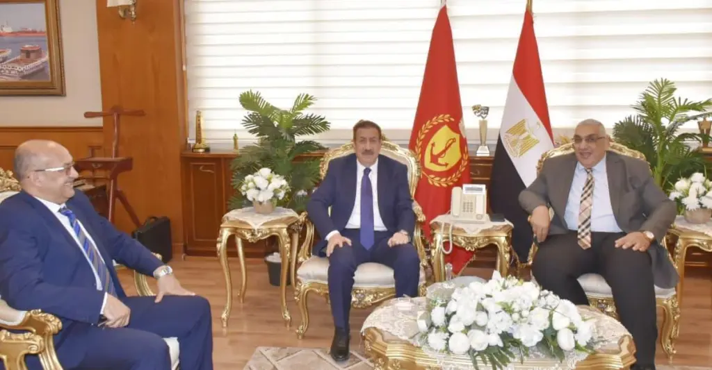 محافظ بورسعيد يبحث تعزيز الرقابة مع الجهاز المركزي للمحاسبات