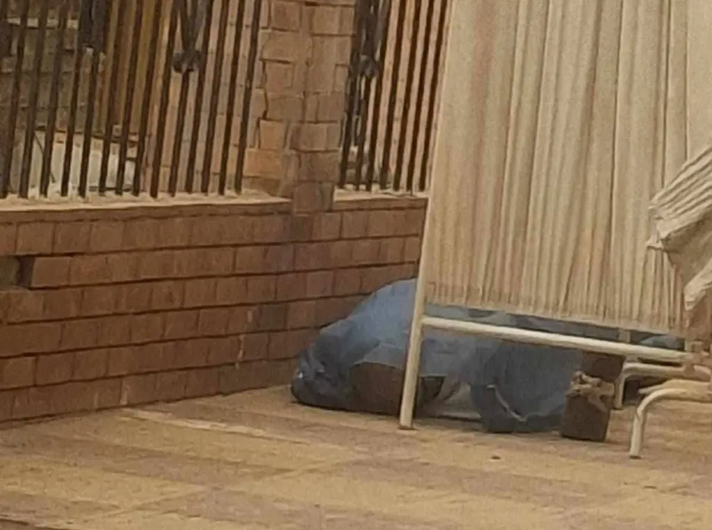 تفاصيل العثور على جثة مسن أمام الكومسيون الطبي بـ دمياط 