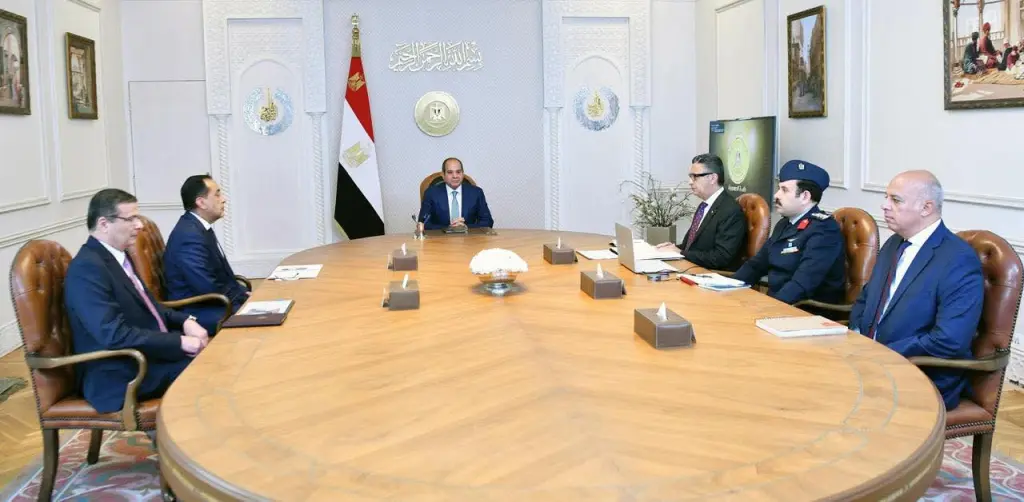 الرئيس السيسي يوجه بضبط الأسعار وتعزيز المخزون الاستراتيجي