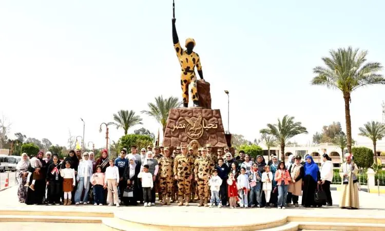 القوات المسلحة تشارك أبناء الشهداء والأيتام الاحتفال بيوم اليتيم بمختلف المحافظات