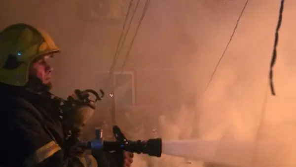 مصرع 5 أشخاص.. تفاصيل حريق هائل يهز منطقة الزاوية الحمراء