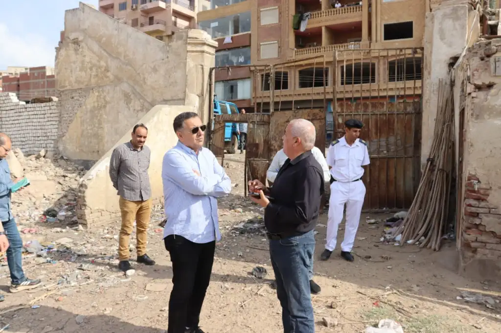 محافظ القليوبية يدرس إنشاء موقف حضاري بطوخ