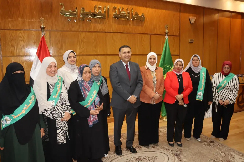 القليوبية تكرم 45 أم مثالية والأيتام في احتفالية كبرى.. و7 رحلات عمرة لأمهات الكفاح