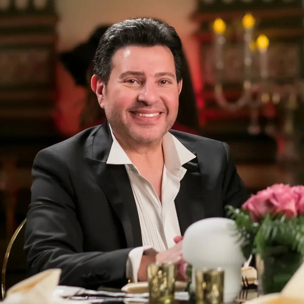 وفاة الفنان هاني شاكر عن عمر يناهز 74 عاما