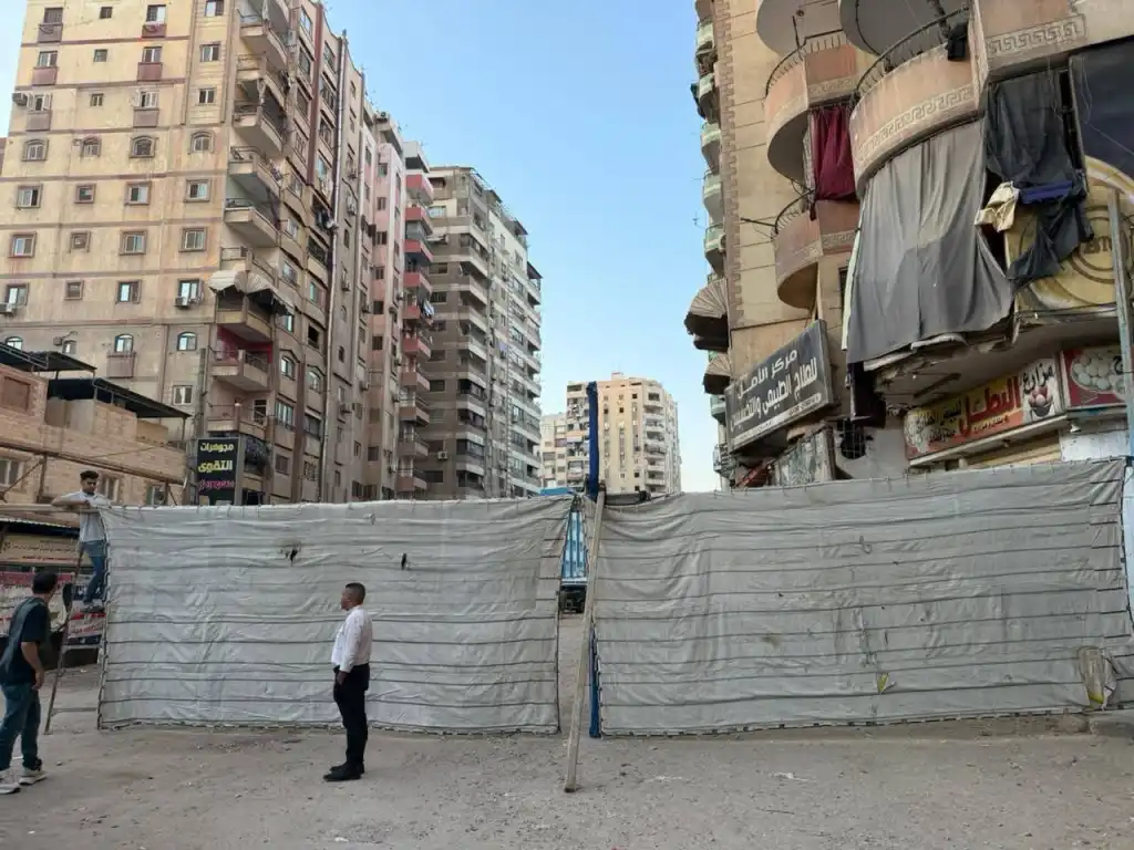 بسبب الميل.. تحرك عاجل من محافظة الجيزة لإخلاء عقارين بمنطقة فيصل والهرم