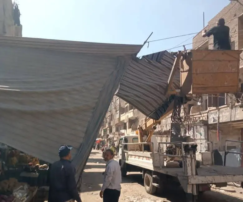 حي شرق شبرا الخيمة يرفع إشغالات شارع 23 يوليو ويوجه إنذاراً شديد اللهجة للمخالفين