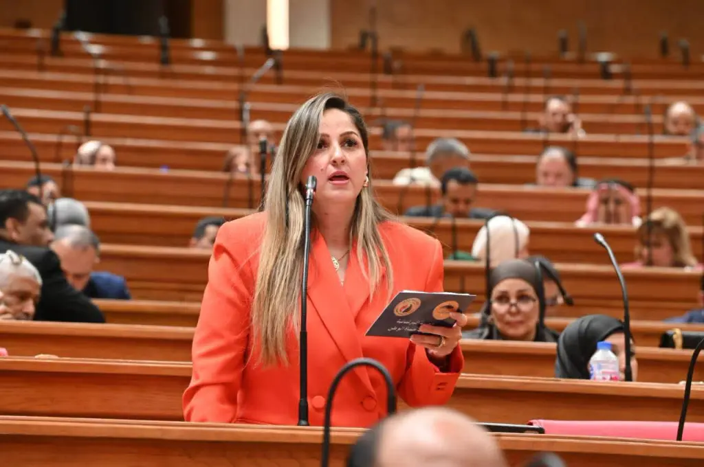 نقص أدوية وأجهزة معطلة.. النائبة لبنى عبد العزيز تفتح ملف المنظومة الصحية في شبرا الخيمة